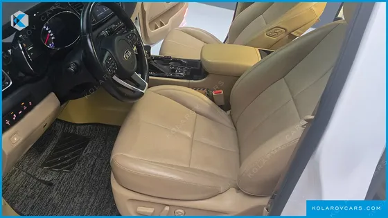 KIA CARNIVAL GASOLINE 9-SEATER HI-LIMOUSINE