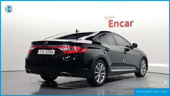HYUNDAI GRANDEUR HG240 MODERN
