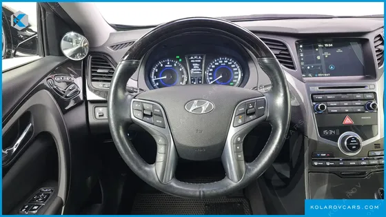 HYUNDAI GRANDEUR HG240 MODERN