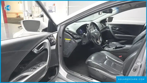 HYUNDAI GRANDEUR HG300 ROYAL