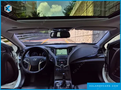 HYUNDAI GRANDEUR HG240 MODERN