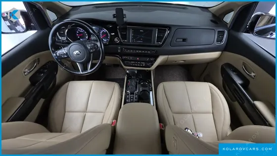 KIA CARNIVAL GASOLINE 7-SEATER HI-LIMOUSINE