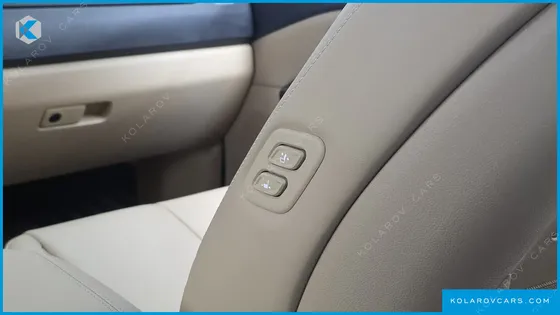 KIA CARNIVAL GASOLINE 7-SEATER HI-LIMOUSINE