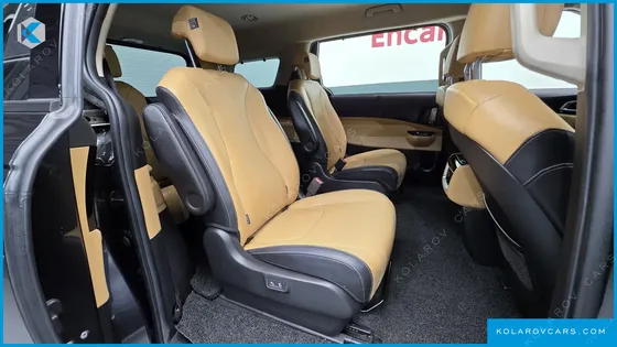 KIA CARNIVAL DIESEL 9-SEATER NOBLESSE