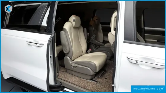KIA CARNIVAL DIESEL 9-SEATER PRESTIGE