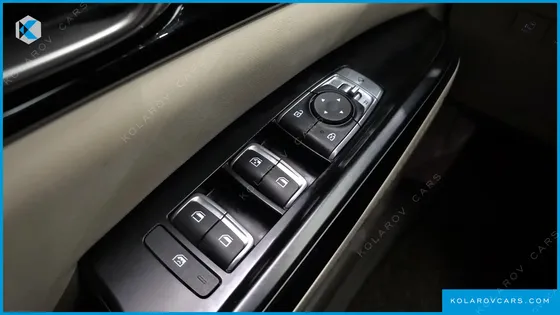 KIA CARNIVAL DIESEL 9-SEATER PRESTIGE