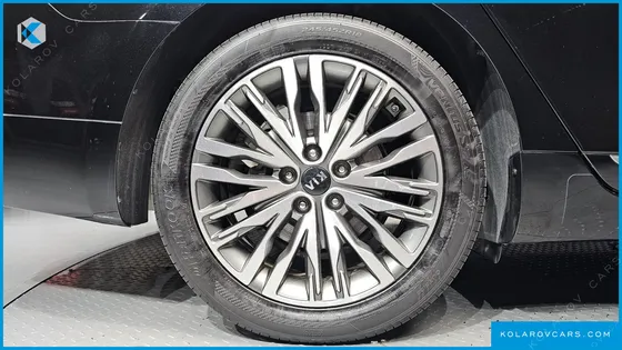 KIA K7 SIGNATURE