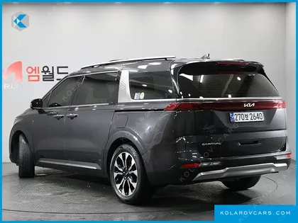 KIA CARNIVAL DIESEL 7-SEATER OUTDOOR