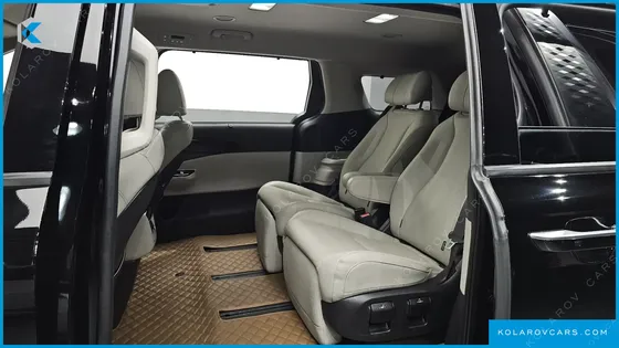 KIA CARNIVAL DIESEL 7-SEATER NOBLESSE