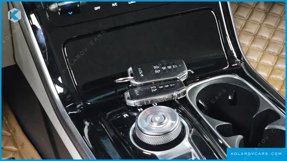 KIA CARNIVAL DIESEL 7-SEATER NOBLESSE