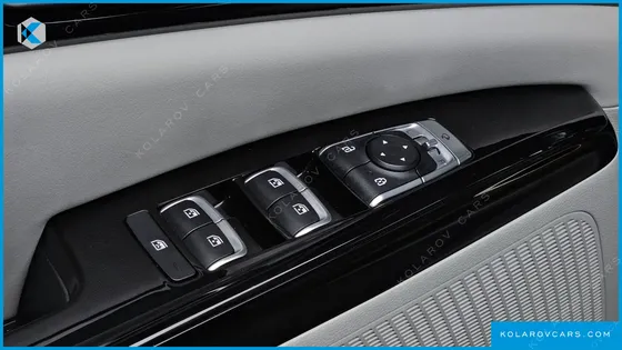 KIA CARNIVAL DIESEL 7-SEATER NOBLESSE