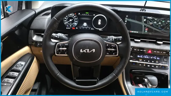 KIA CARNIVAL GASOLINE 9-SEATER PRESTIGE