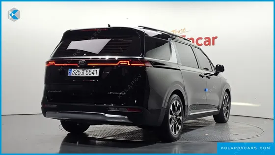 KIA CARNIVAL GASOLINE 7-SEATER SIGNATURE