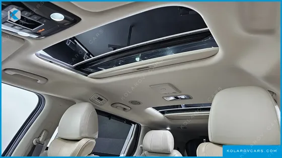 KIA CARNIVAL GASOLINE 7-SEATER SIGNATURE