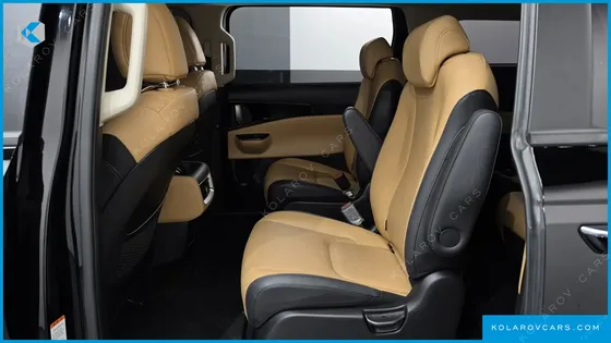 KIA CARNIVAL GASOLINE 9-SEATER PRESTIGE
