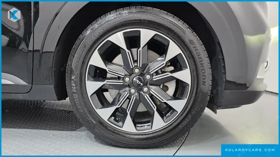 KIA CARNIVAL GASOLINE 9-SEATER PRESTIGE
