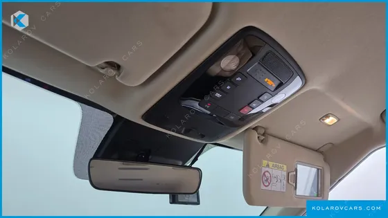 KIA CARNIVAL GASOLINE 9-SEATER PRESTIGE