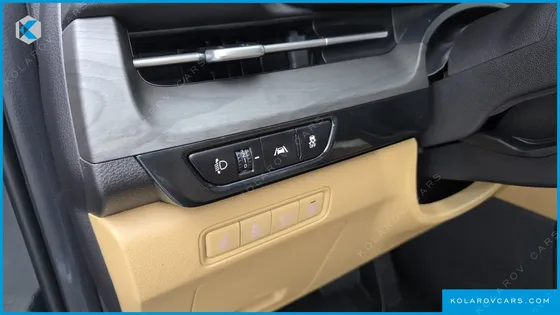 KIA CARNIVAL DIESEL 9-SEATER NOBLESSE
