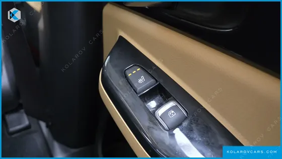 KIA CARNIVAL DIESEL 9-SEATER NOBLESSE