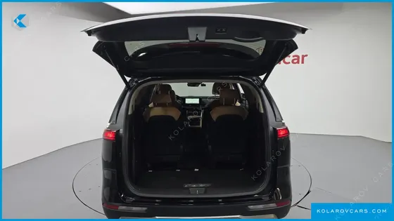 KIA CARNIVAL DIESEL 9-SEATER NOBLESSE