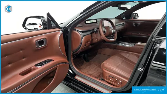 HYUNDAI GRANDEUR 2.5 GASOLINE  2WD