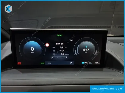 HYUNDAI STARIA EV LOUNGE 11-SEATER