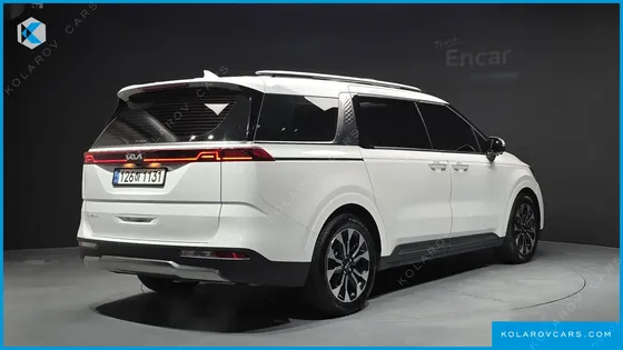 KIA CARNIVAL GASOLINE 9-SEATER SIGNATURE