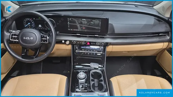 KIA CARNIVAL GASOLINE 9-SEATER SIGNATURE