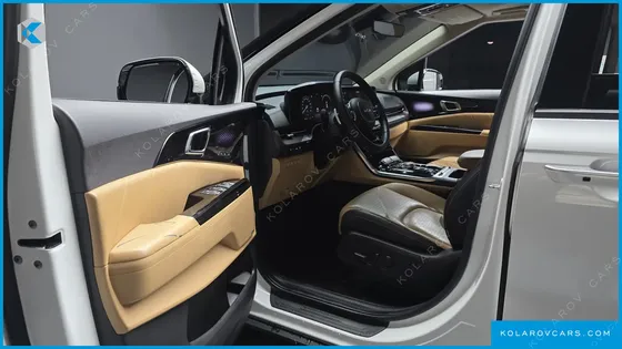 KIA CARNIVAL GASOLINE 9-SEATER SIGNATURE
