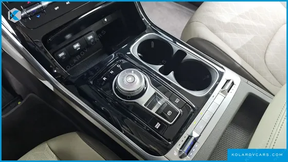 KIA CARNIVAL DIESEL 9-SEATER NOBLESSE
