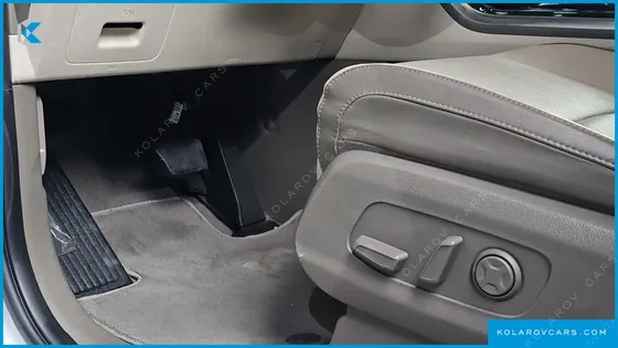 KIA CARNIVAL DIESEL 9-SEATER NOBLESSE
