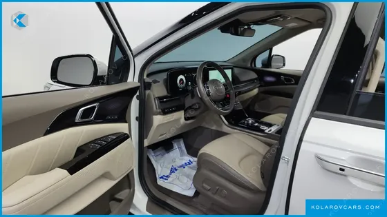 KIA CARNIVAL DIESEL 7-SEATER SIGNATURE