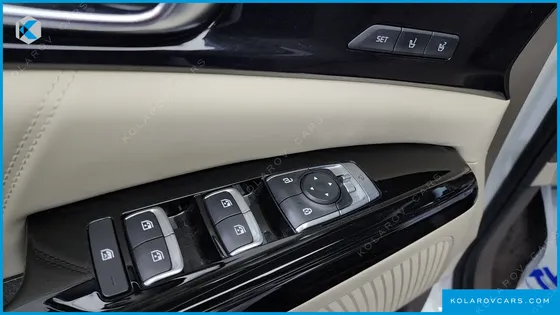 KIA CARNIVAL DIESEL 7-SEATER SIGNATURE