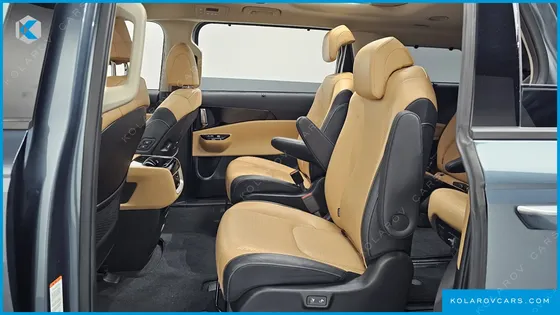 KIA CARNIVAL DIESEL 9-SEATER NOBLESSE