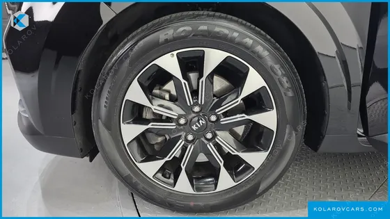 KIA CARNIVAL GASOLINE 9-SEATER SIGNATURE