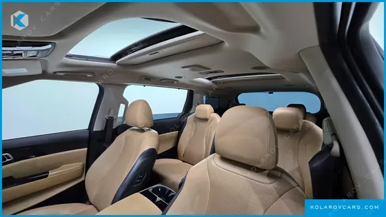 KIA CARNIVAL GASOLINE 9-SEATER SIGNATURE