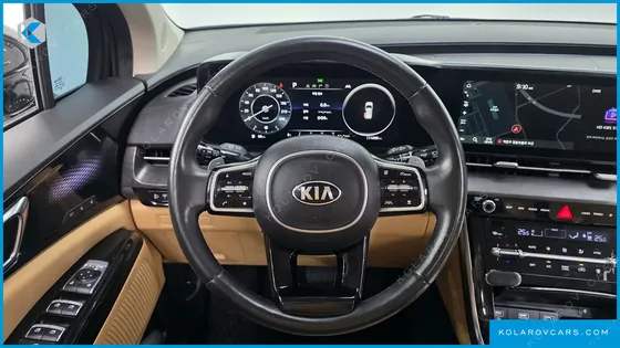 KIA CARNIVAL GASOLINE 9-SEATER SIGNATURE