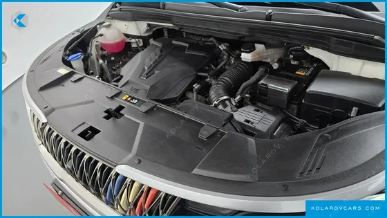 KIA CARNIVAL GASOLINE 9-SEATER PRESTIGE