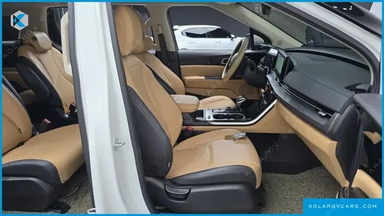 KIA CARNIVAL GASOLINE 9-SEATER PRESTIGE