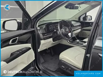 KIA CARNIVAL GASOLINE 9-SEATER NOBLESSE