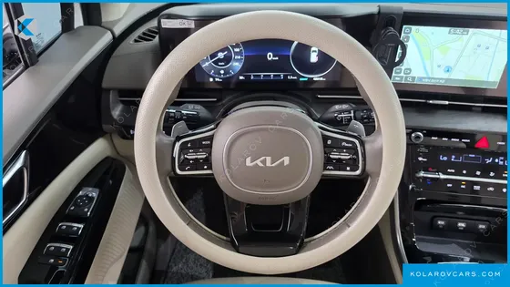 KIA CARNIVAL GASOLINE 7-SEATER NOBLESSE