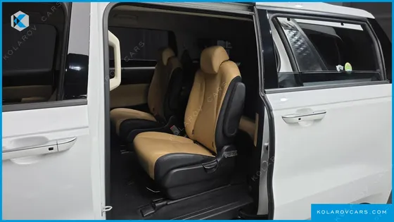 KIA CARNIVAL DIESEL 9-SEATER NOBLESSE