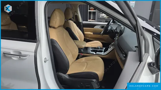 KIA CARNIVAL DIESEL 9-SEATER NOBLESSE