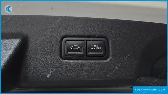 KIA CARNIVAL DIESEL 9-SEATER NOBLESSE