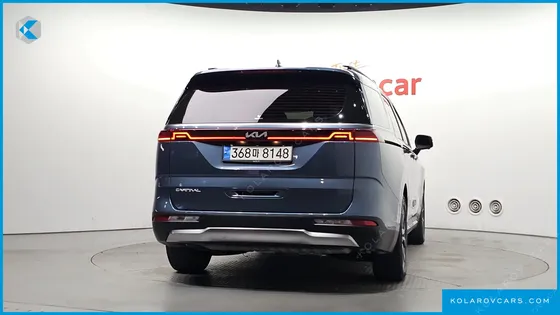 KIA CARNIVAL DIESEL 9-SEATER SIGNATURE