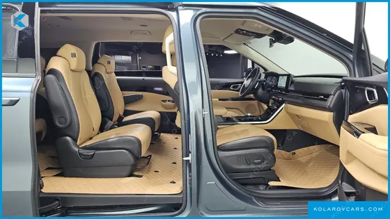 KIA CARNIVAL DIESEL 9-SEATER SIGNATURE