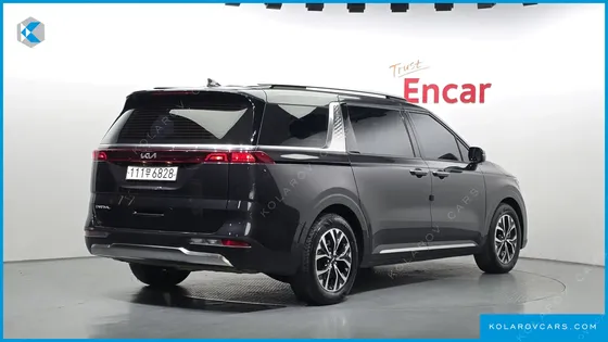 KIA CARNIVAL DIESEL 9-SEATER SIGNATURE