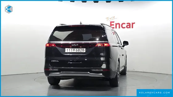 KIA CARNIVAL DIESEL 9-SEATER SIGNATURE
