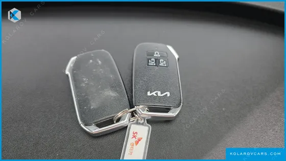 KIA CARNIVAL DIESEL 9-SEATER SIGNATURE