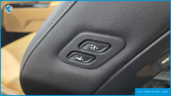 KIA CARNIVAL DIESEL 9-SEATER SIGNATURE